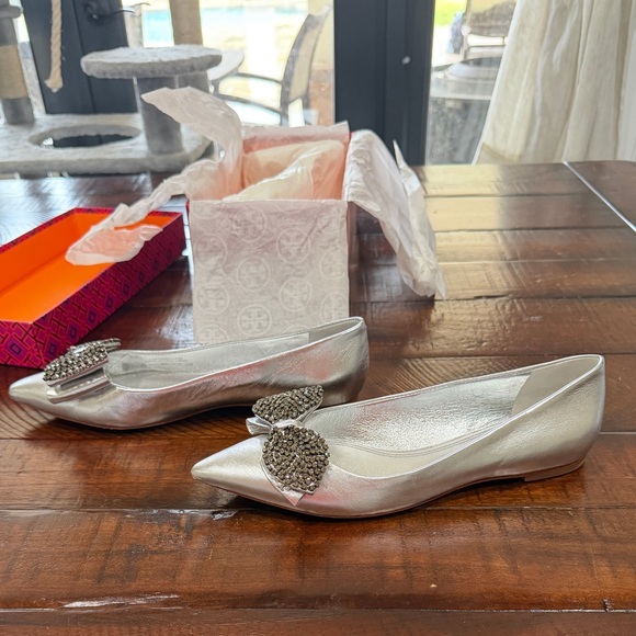 Tory Burch Rosalind Metallic Silver Ballet Flats with Rhinestone Bow - Picture 5 of 11